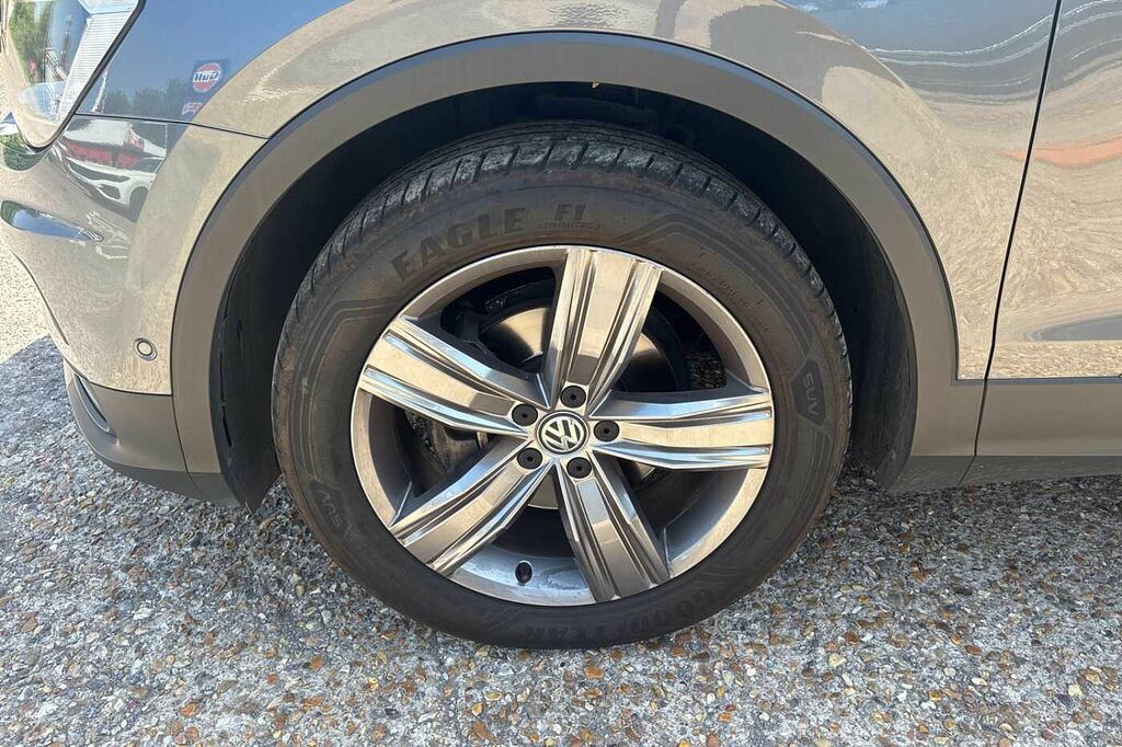 Volkswagen Tiguan Allspace 1.5 Tsi Evo Match Dsg Winter Packkeyless En Grey #5