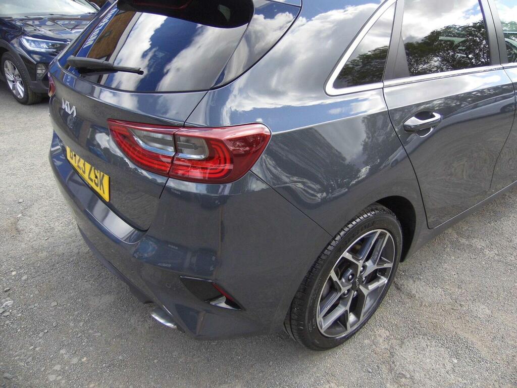 Kia Ceed Sw 2 1.5 Tgdi Isg Full Kia Warranty Until August 2 Silver #21