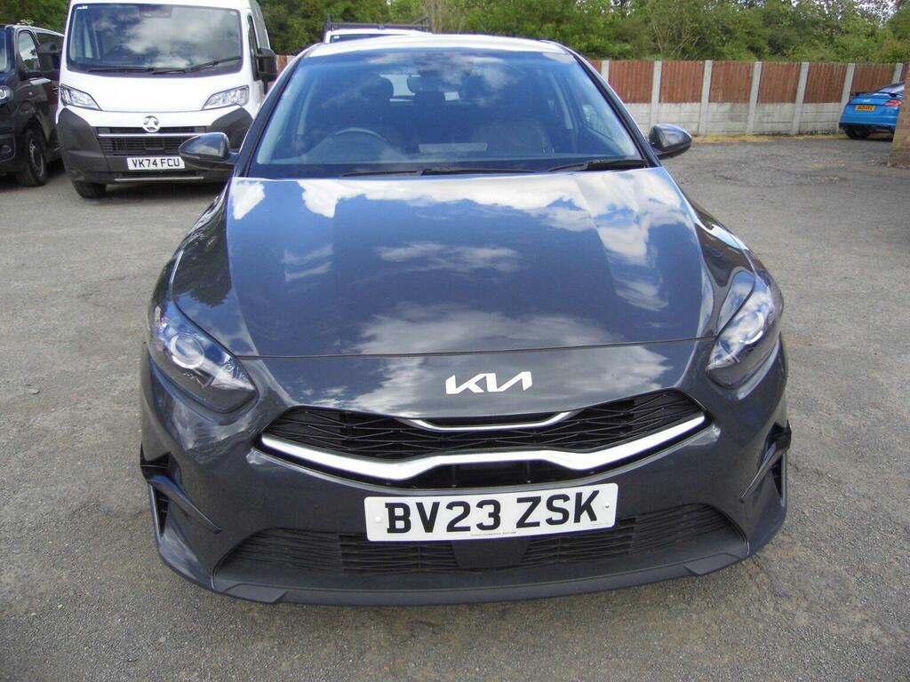 Kia Ceed Hatchback 1.5 T-gdi 3 Euro 6 Ss 202323 Grey #6
