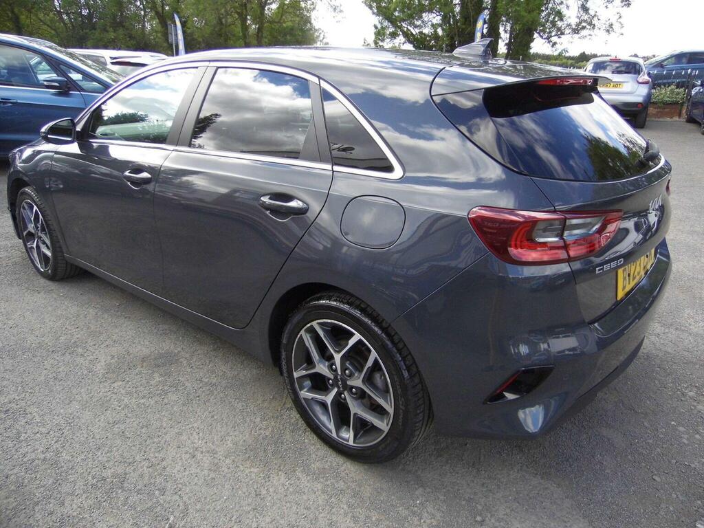 Kia Ceed Hatchback 1.5 T-gdi 3 Euro 6 Ss 202323 Grey #4