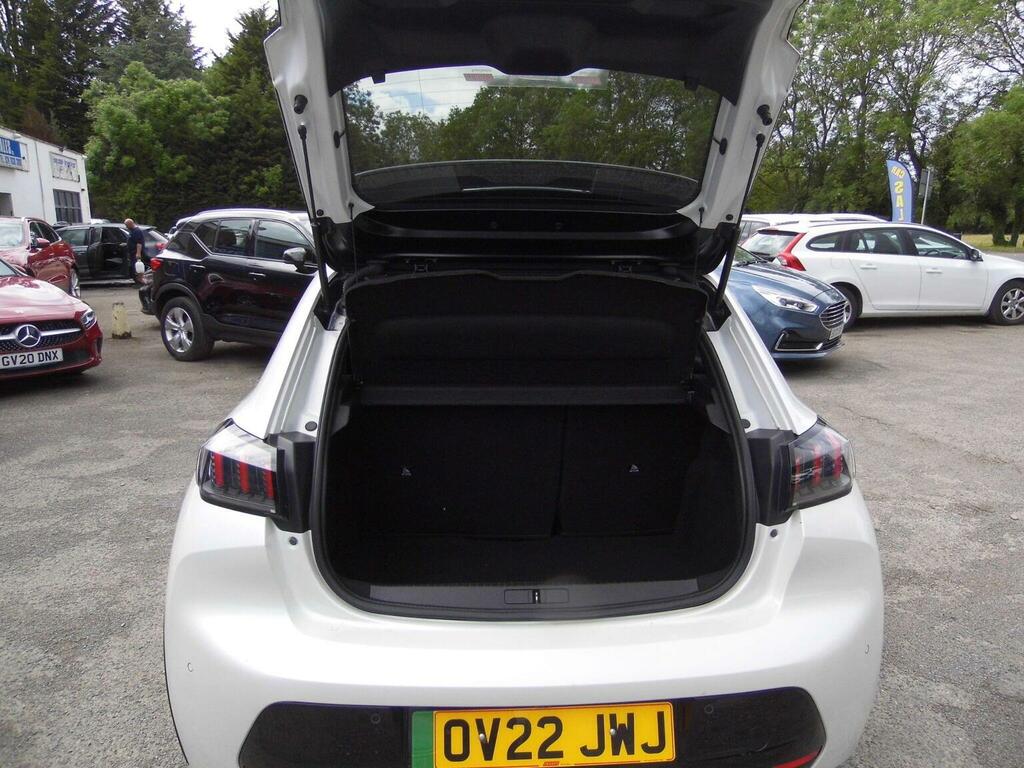 Peugeot e-208 50Kwh Gt Hatchback 7Kw Charger Yellow #23