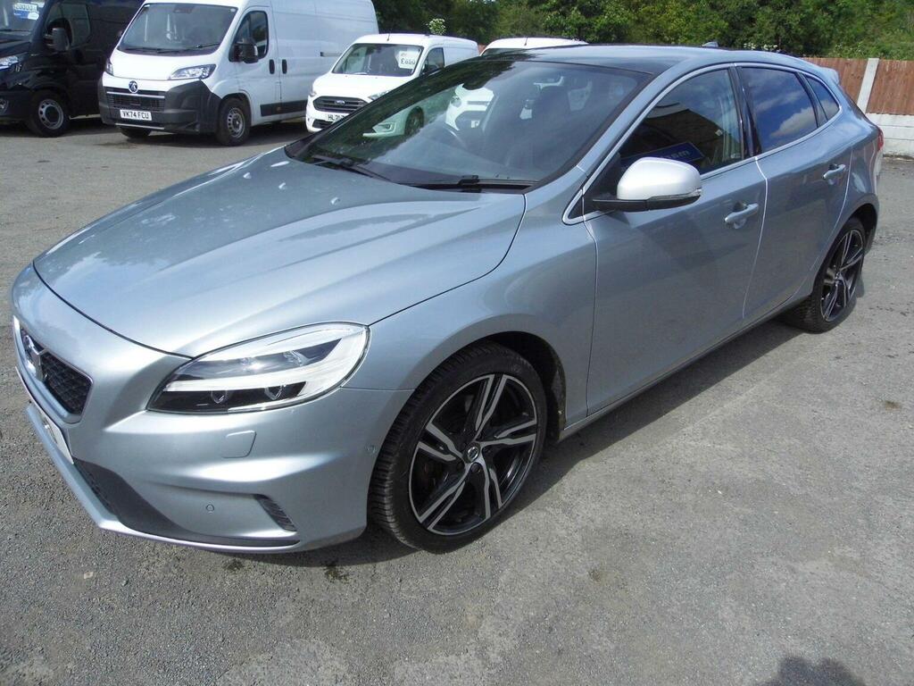Volvo V40 Hatchback 2.0 D3 R-design Pro Euro 6 Ss 20 Silver