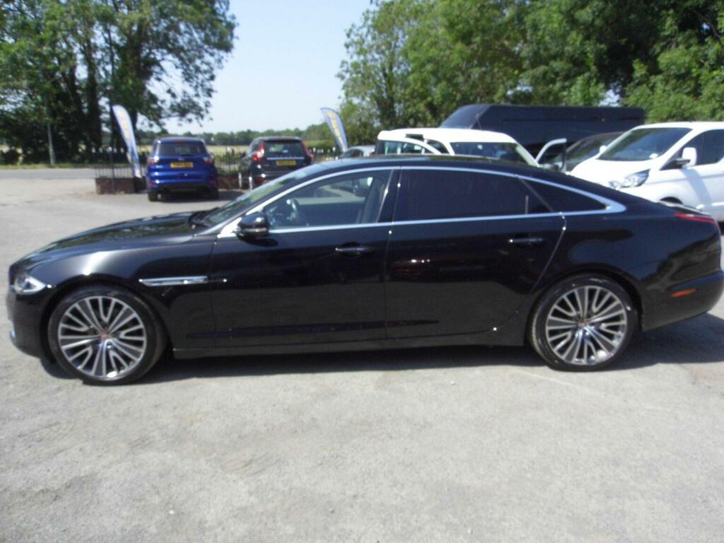 Jaguar XJ 3.0 D V6 Portfolio Silver #8