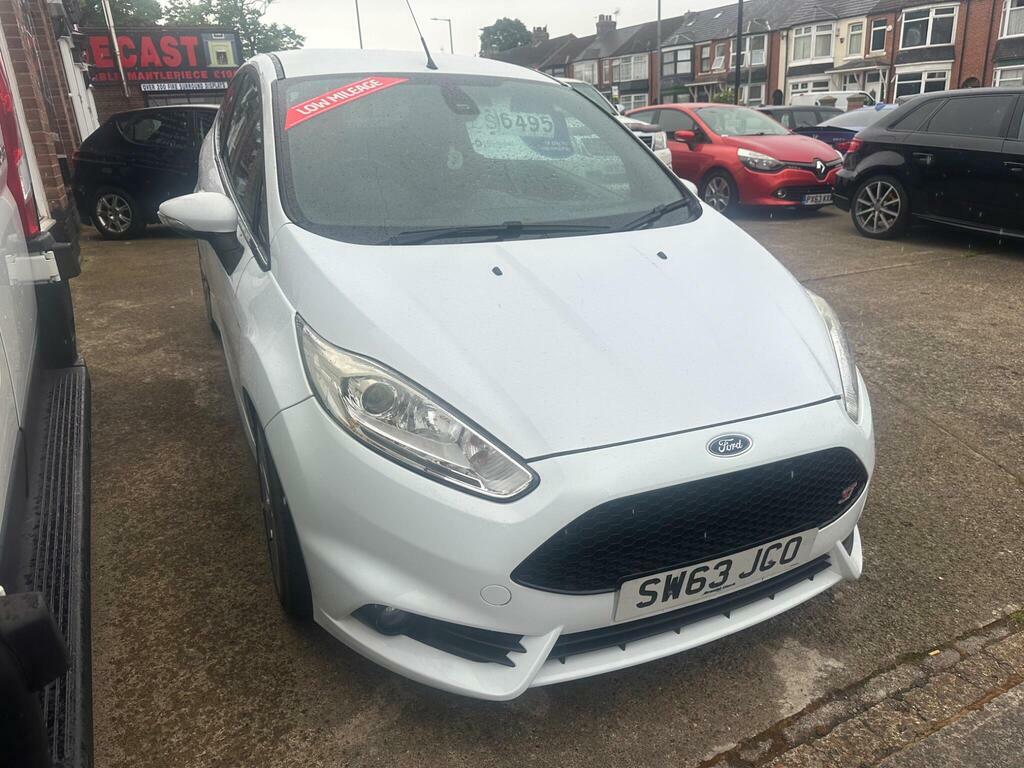 Ford Fiesta 1.6T Ecoboost St-2 Euro 5 White