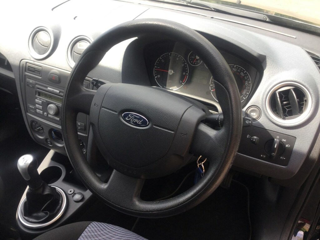 Ford Fusion 1.4 Zetec Black #4