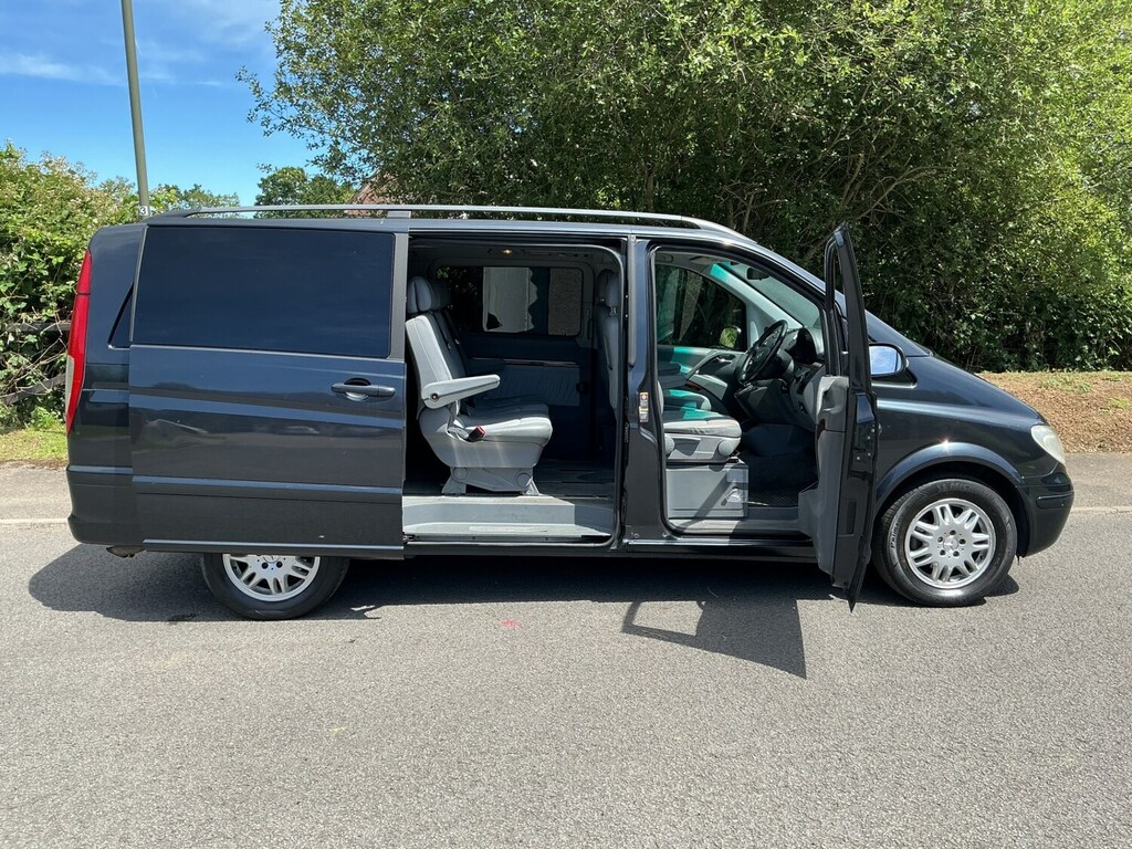 Mercedes-Benz Viano  Purple #8