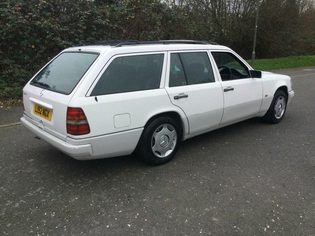 Mercedes-Benz E Class 200 Te 16V White #4