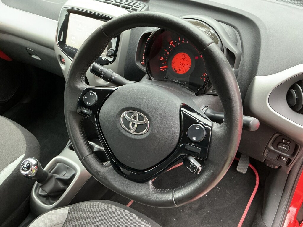 Toyota Aygo 1.0 Vvt-i X-play ML16APF Orange #3