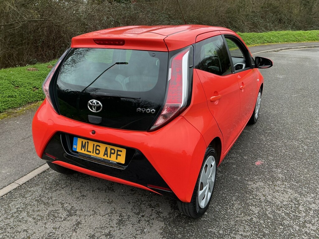 Toyota Aygo 1.0 Vvt-i X-play ML16APF Orange #4