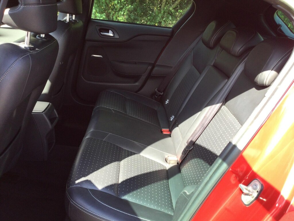 Citroen DS4 1.6 E-hdi Airdream Dstyle Euro 5 Ss Red #5