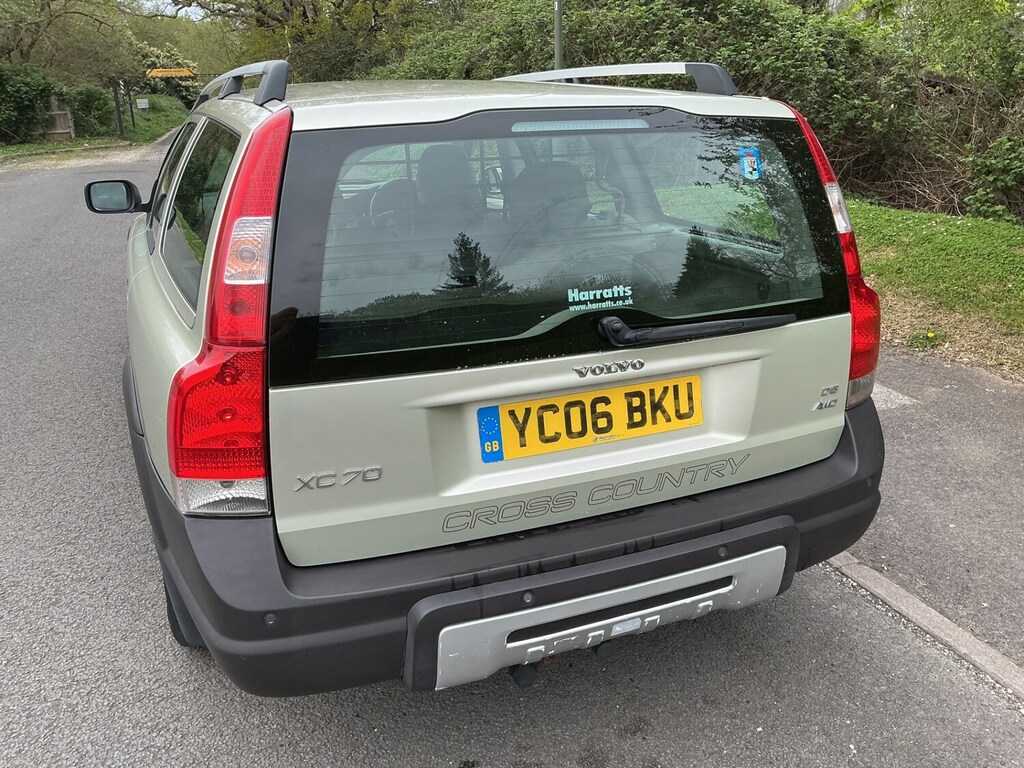 Volvo XC70  Green #12