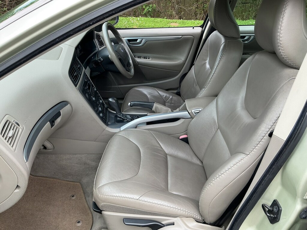Volvo XC70  Green #9