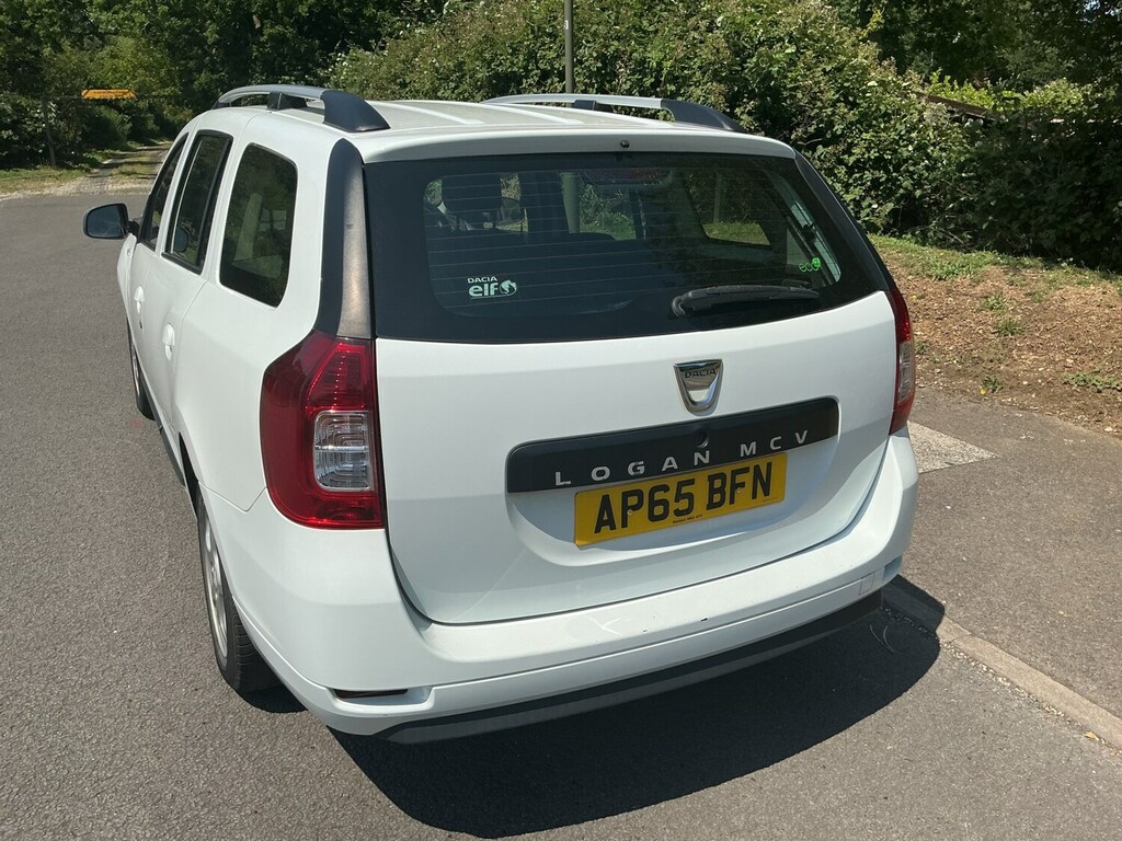 Dacia Logan Laureate Dci White #7
