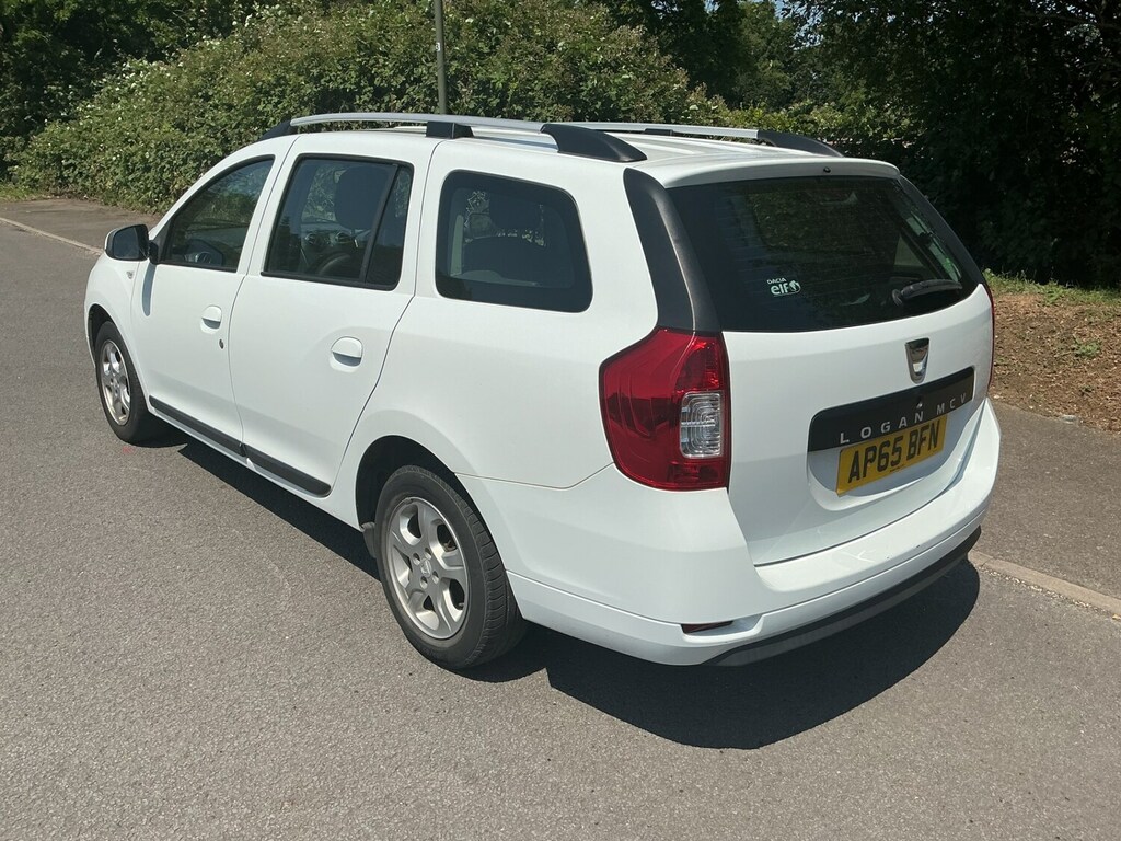Dacia Logan Laureate Dci White #10