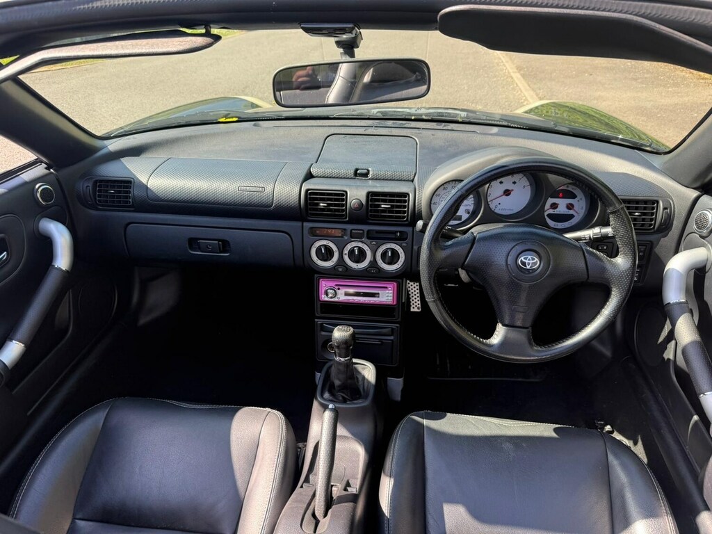Toyota MR2 Vvt-i Roadster Red Grey #9
