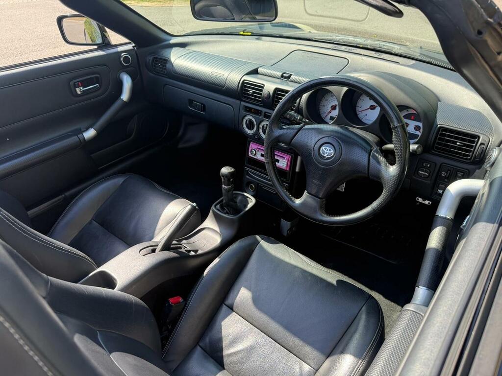 Toyota MR2 1.8 Vvti Black #2
