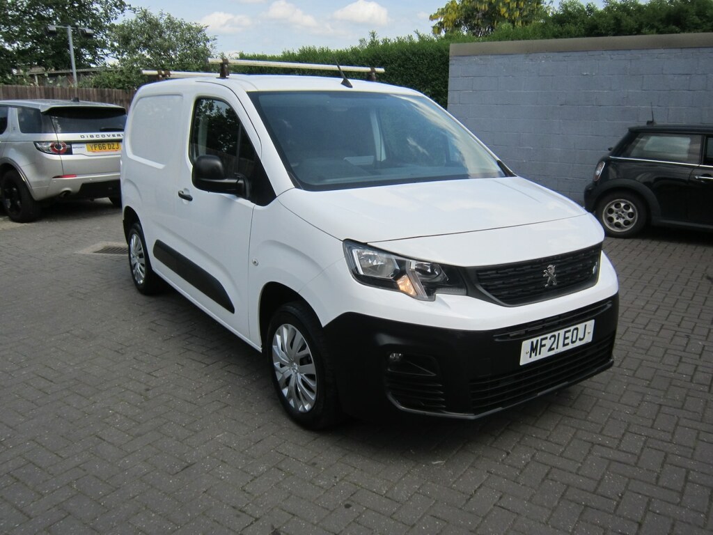 Peugeot Partner 1000 1.5 Bluehdi 100 Professional Van White