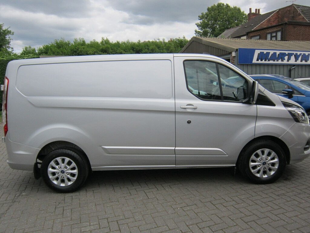 Ford Transit Custom 2.0 Ecoblue 130Ps Low Roof Limited Van Silver #4
