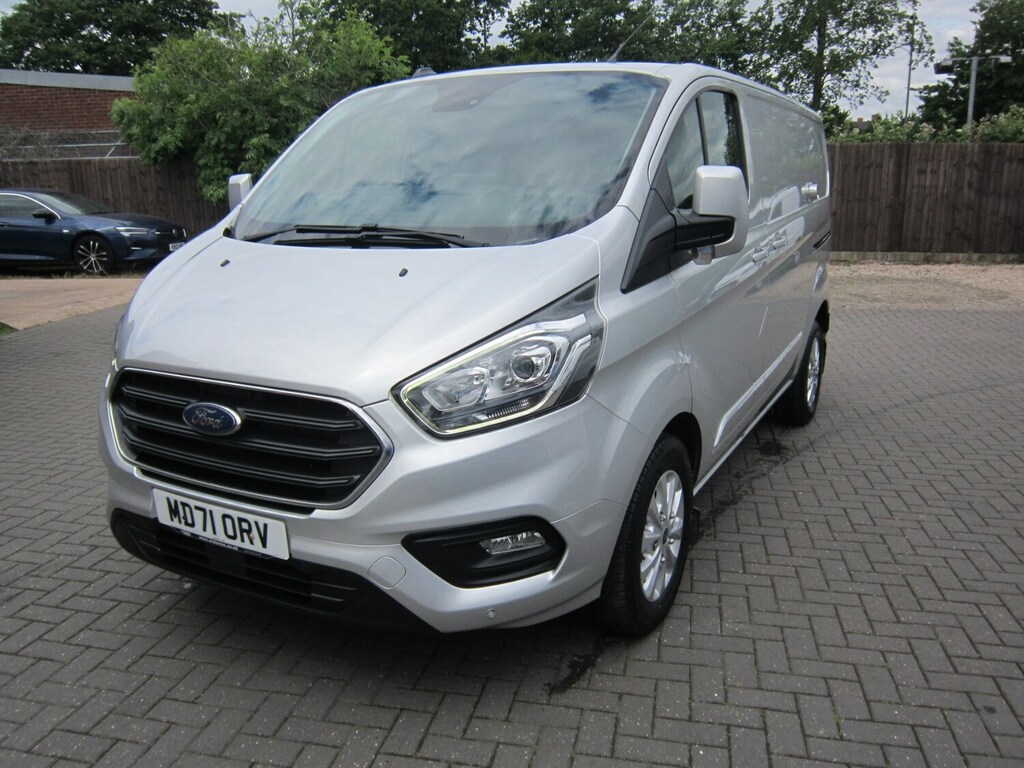 Ford Transit Custom 2.0 Ecoblue 130Ps Low Roof Limited Van Silver #3