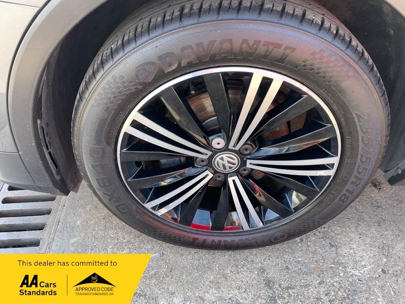 Volkswagen Tiguan 2L Se Navigation White #20