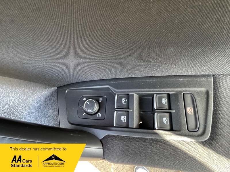 Volkswagen Tiguan 2L Se Navigation White #10