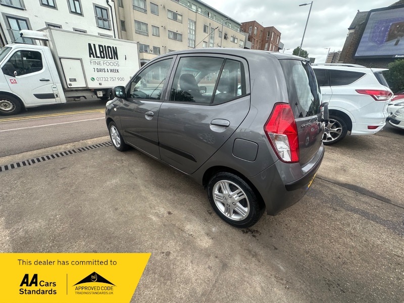 Hyundai I10 Hatchback Silver #10