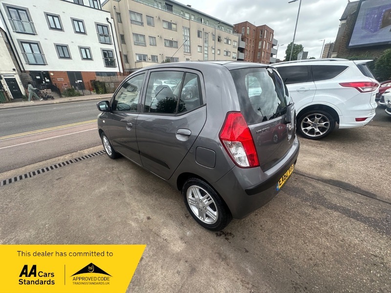Hyundai I10 Hatchback Silver #13