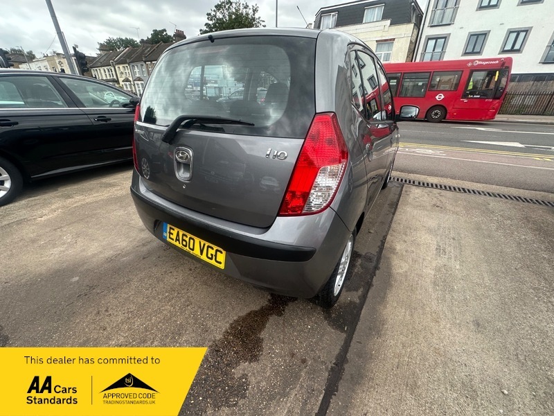 Hyundai I10 Hatchback Silver #19