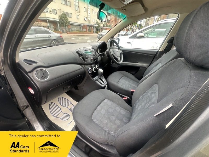 Hyundai I10 Hatchback Silver #35