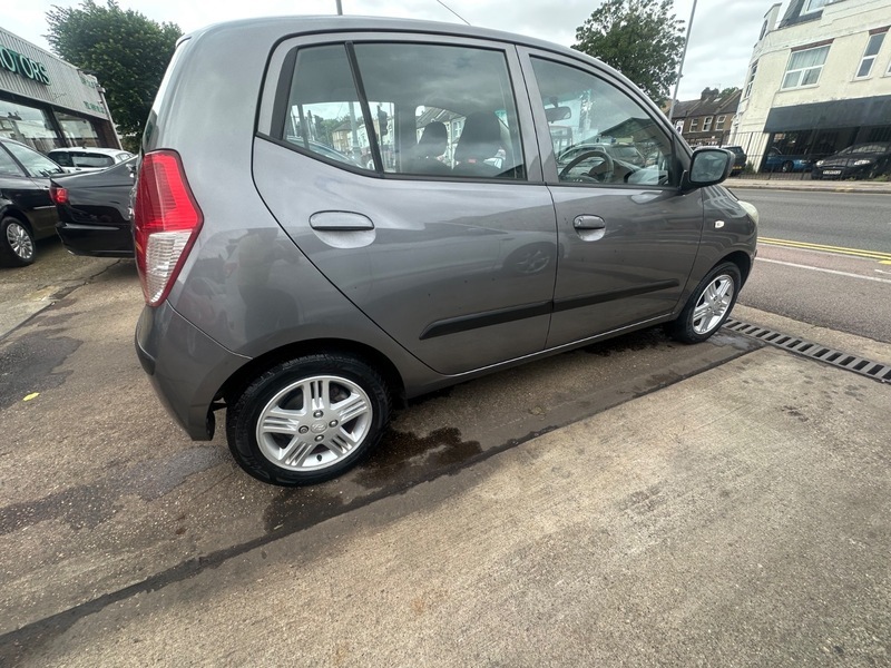 Hyundai I10 Hatchback Silver #21