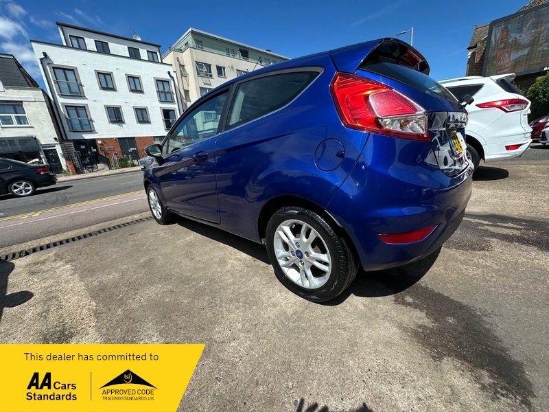 Ford Fiesta Zetec Blue #6