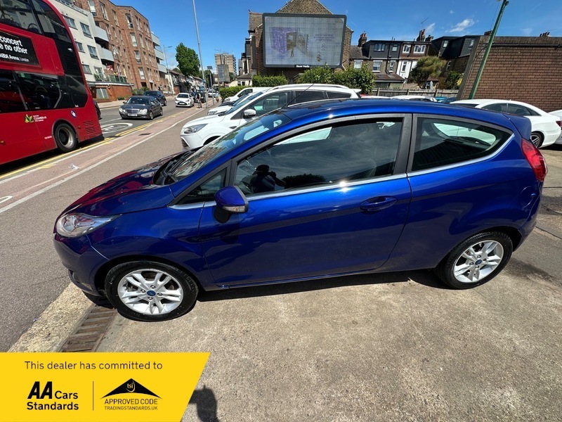 Ford Fiesta Zetec Blue #4