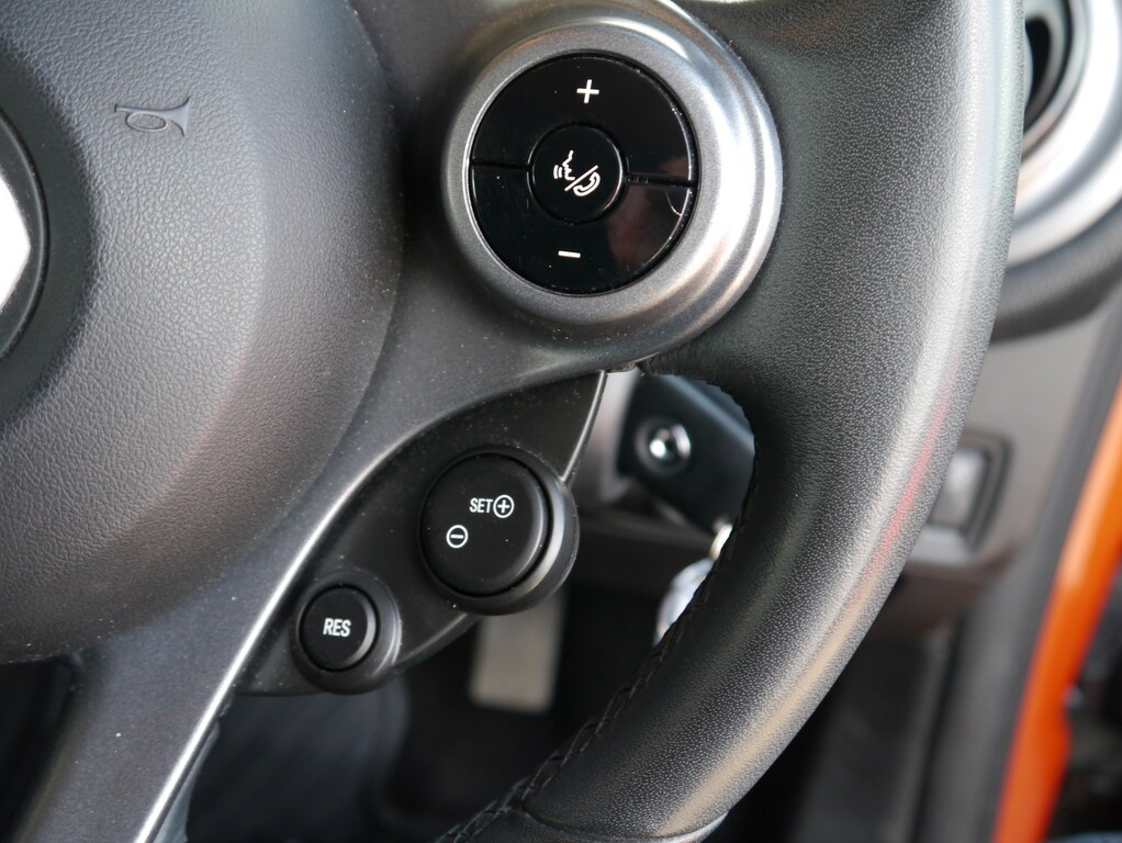 Smart Fortwo Coupe Coupe White #25