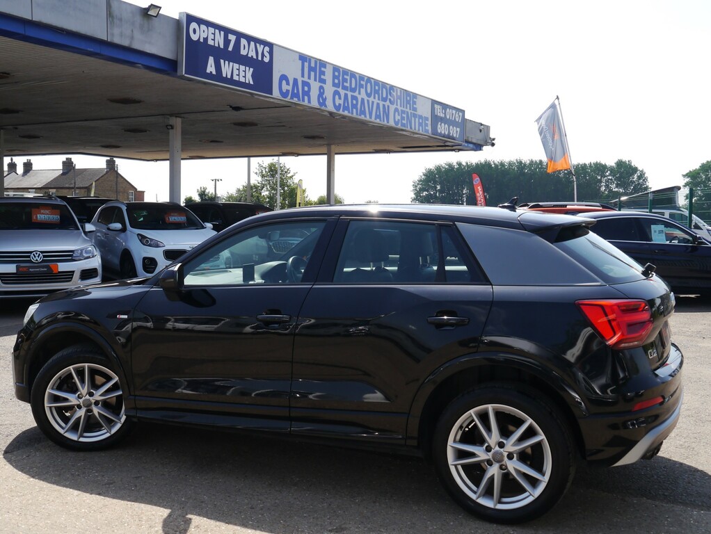 Audi Q2 Tfsi Sport 114 Black #35