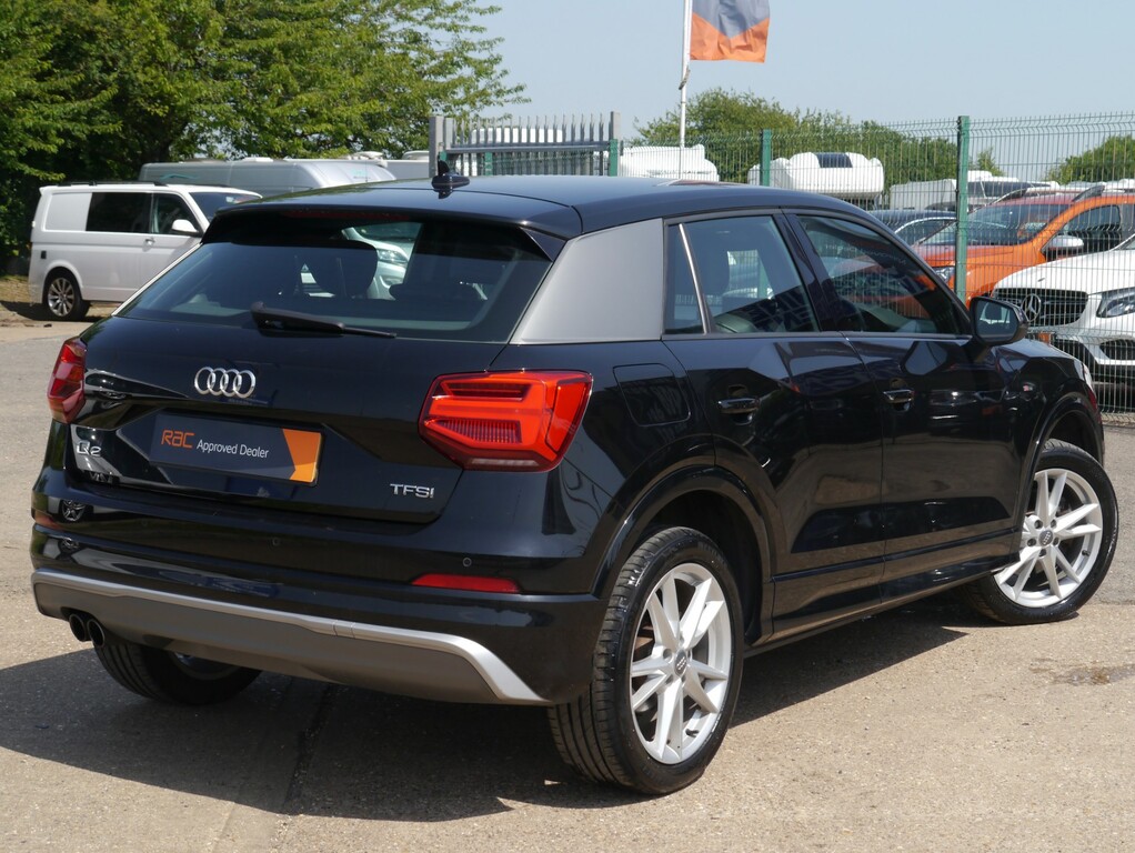 Audi Q2 Tfsi Sport 114 Black #21
