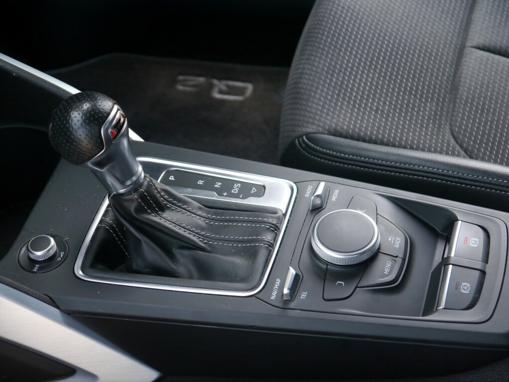 Audi Q2 Tfsi S Line Black #4