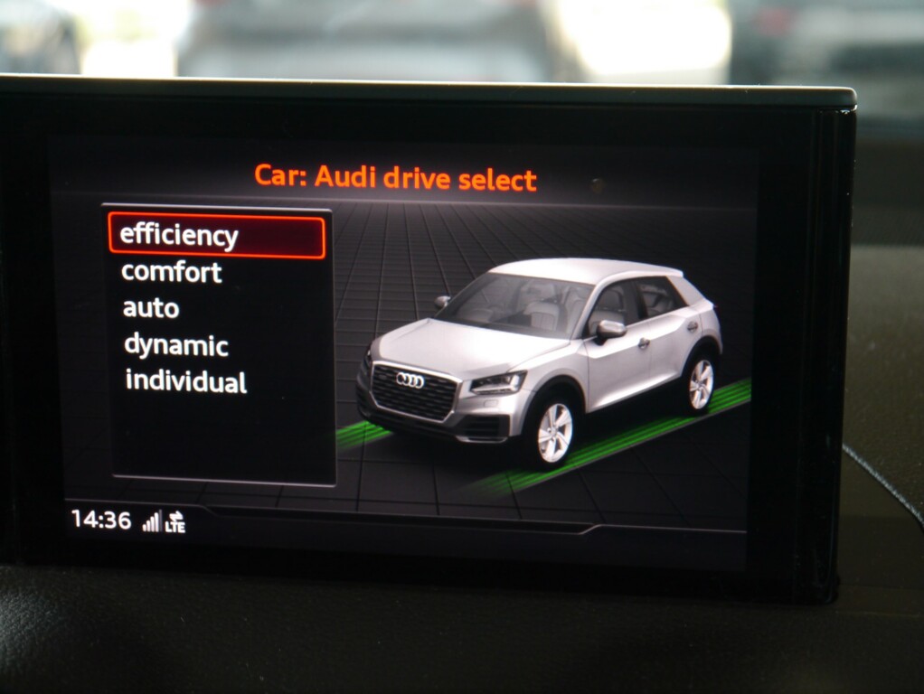 Audi Q2 Tfsi Sport 114 Black #13