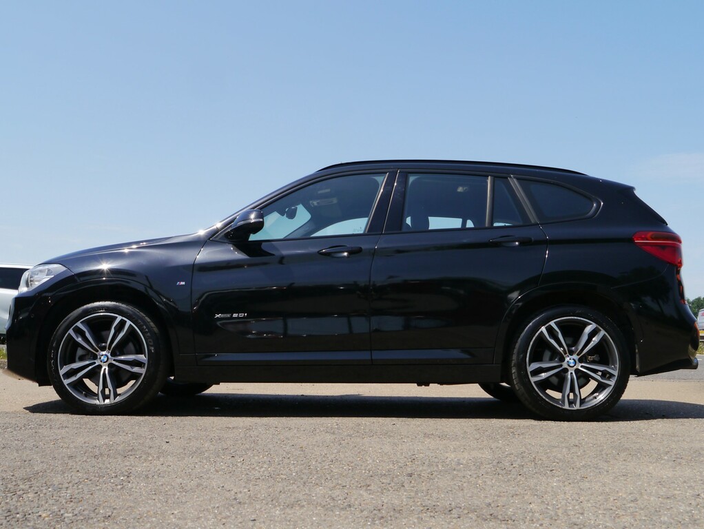 BMW X1 Sdrive18d Sport Black #37