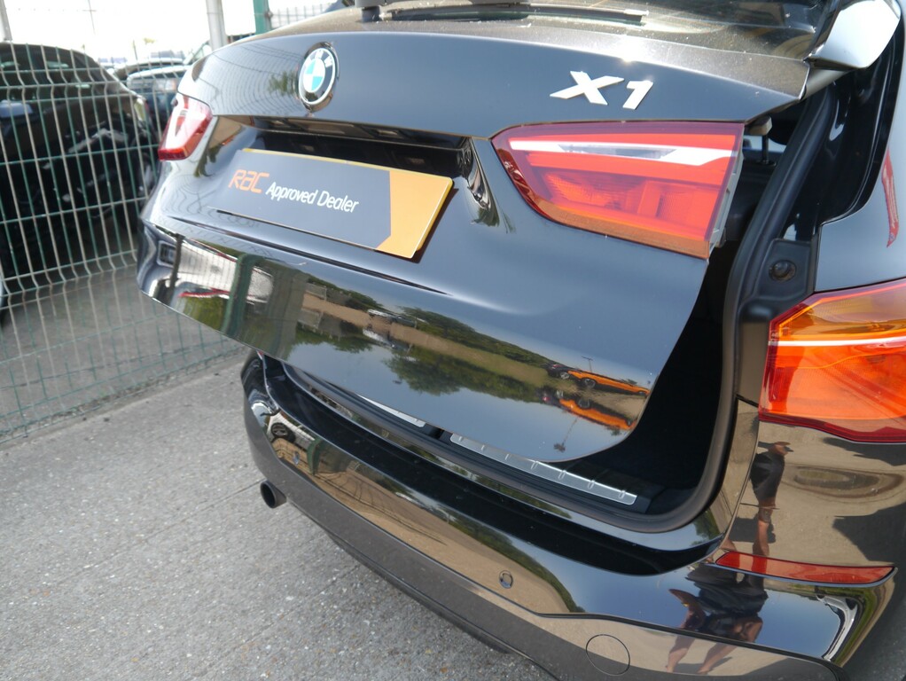 BMW X1 Sdrive18d Sport Black #32