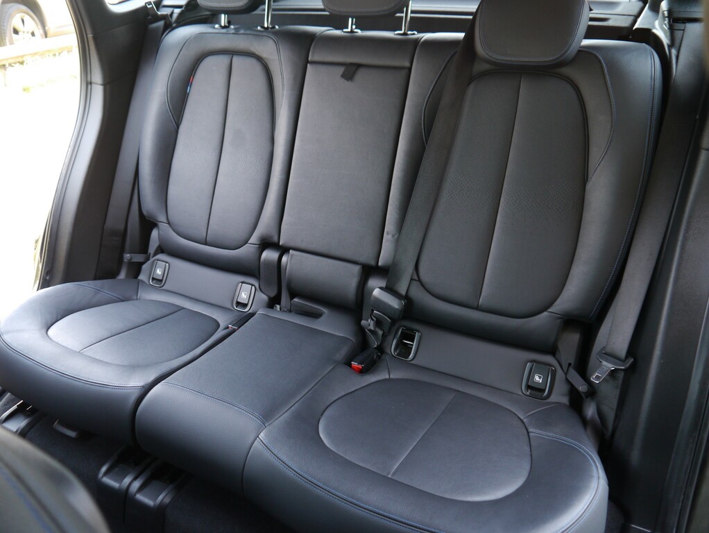 BMW X1 Sdrive18d Sport Black #26