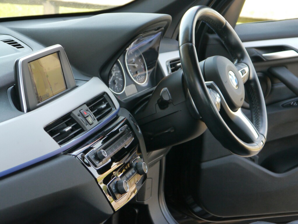 BMW X1 Sdrive18d Sport Black #20