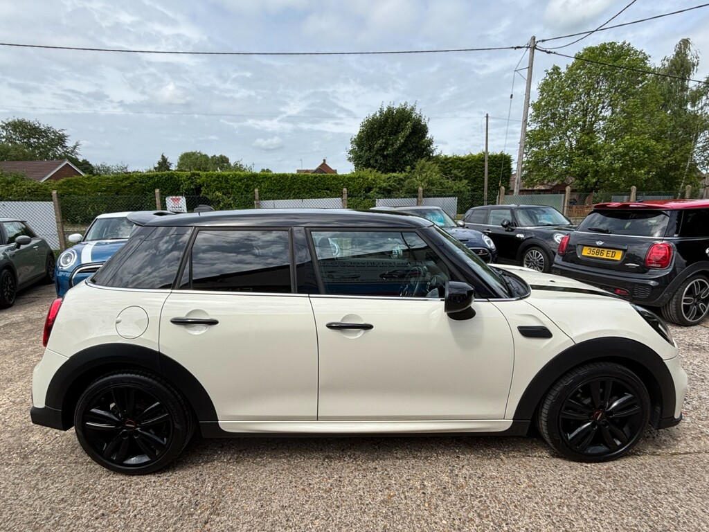 Mini Hatch 1.5 Cooper Sport Hatchback Steptronic E YF22UKN #3