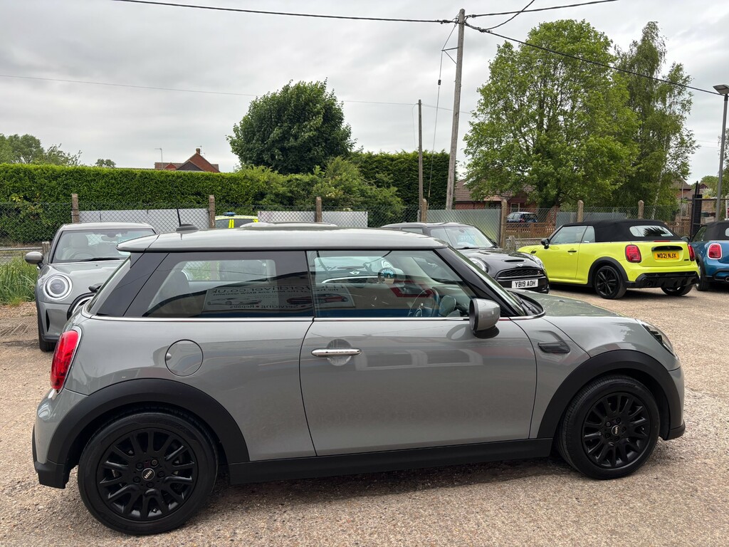 Mini Hatch 1.5 Cooper Classic Hatchback Steptronic VK71GEY #2