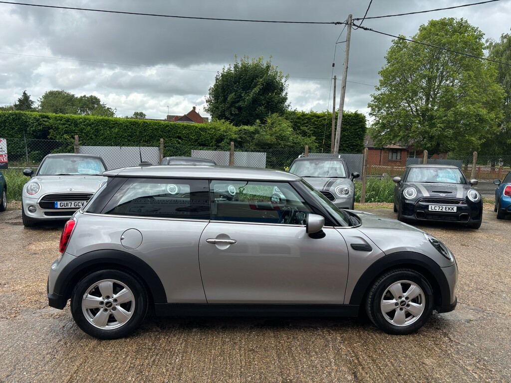 Mini Hatch 1.5 Cooper Classic Hatchback Steptronic  #2