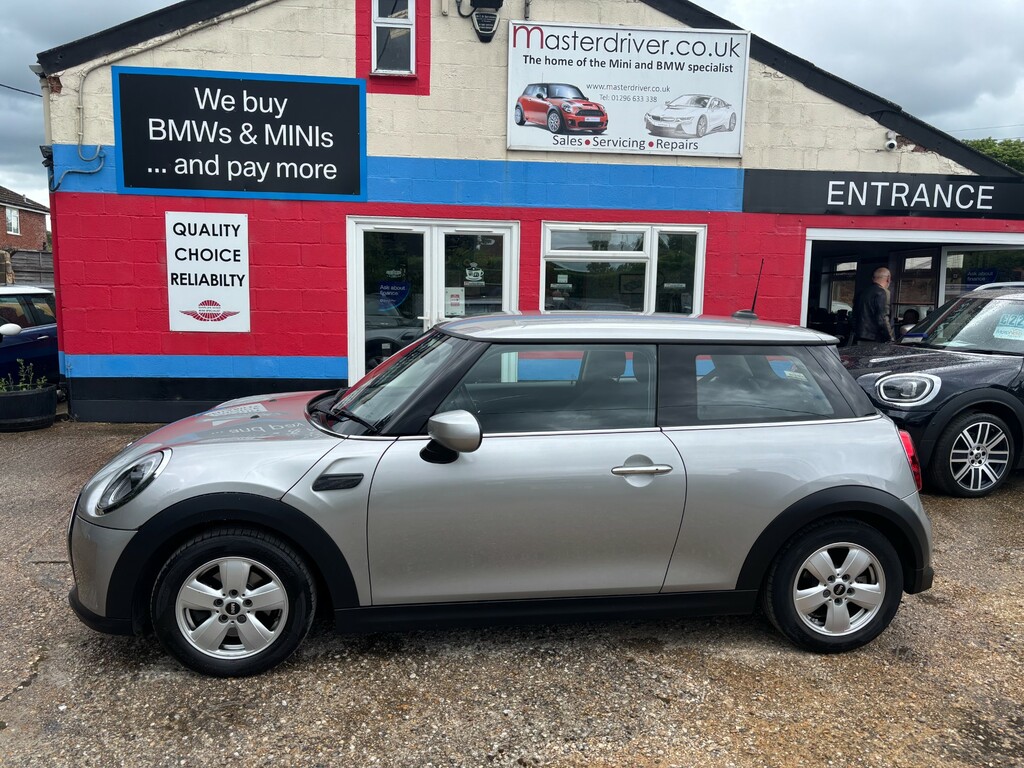 Mini Hatch 1.5 Cooper Classic Hatchback Steptronic  #4