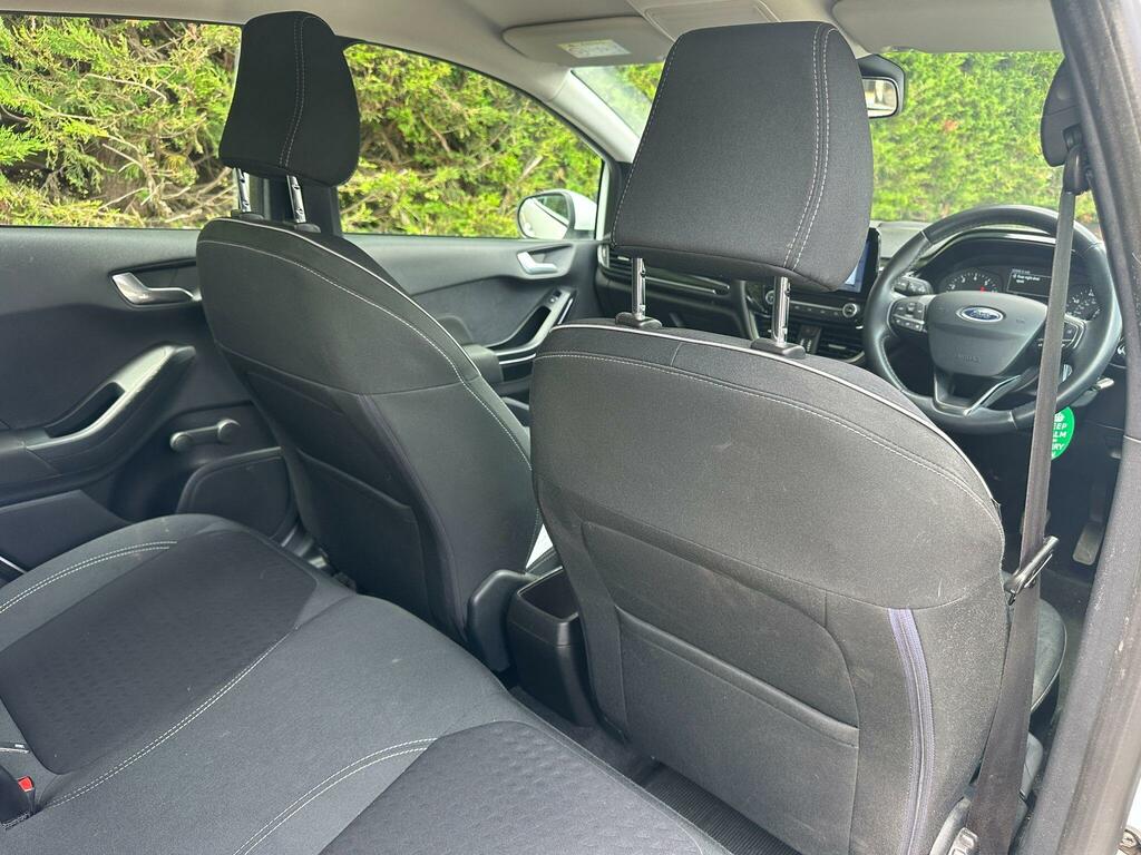 Ford Fiesta Zetec White #5