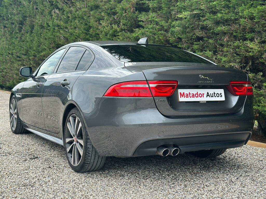 Jaguar XE 2.0 250 R-sport White #21