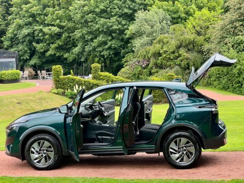 Nissan Qashqai Dig-t Acenta Premium PL75HDV Green #3