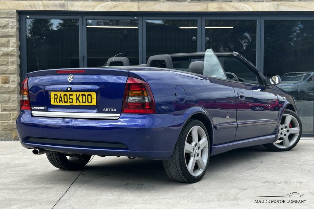 Vauxhall Astra Design 16V Silver #8