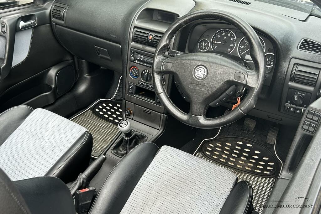 Vauxhall Astra Design 16V Silver #13